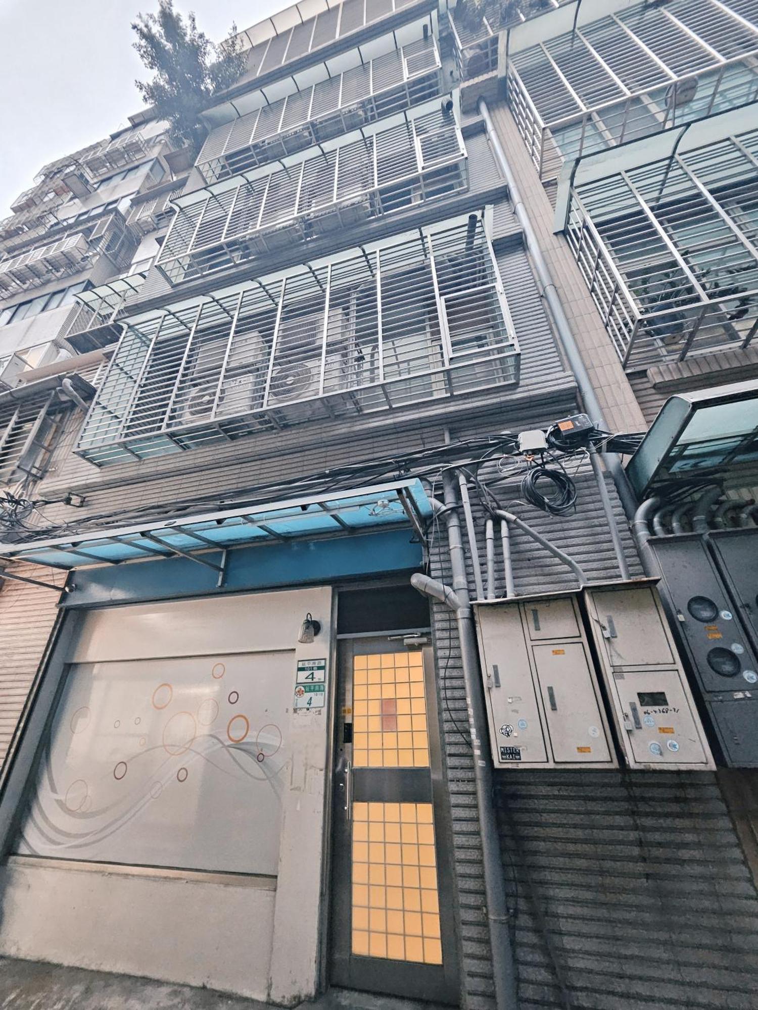 Cz Inn 101-4 Taipei Exteriör bild